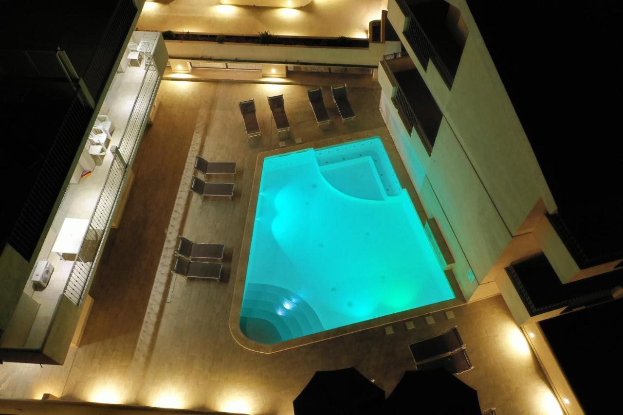 La Contessa Aparthotel Santa Teresa Gallura Kültér fotó