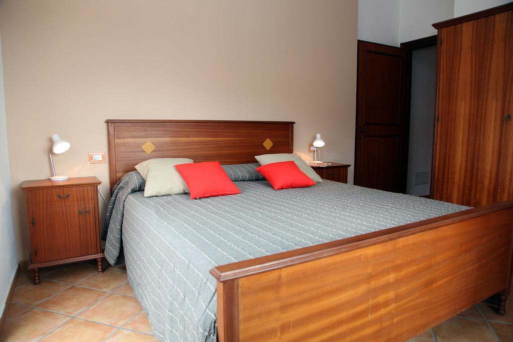 La Contessa Aparthotel Santa Teresa Gallura Szoba fotó