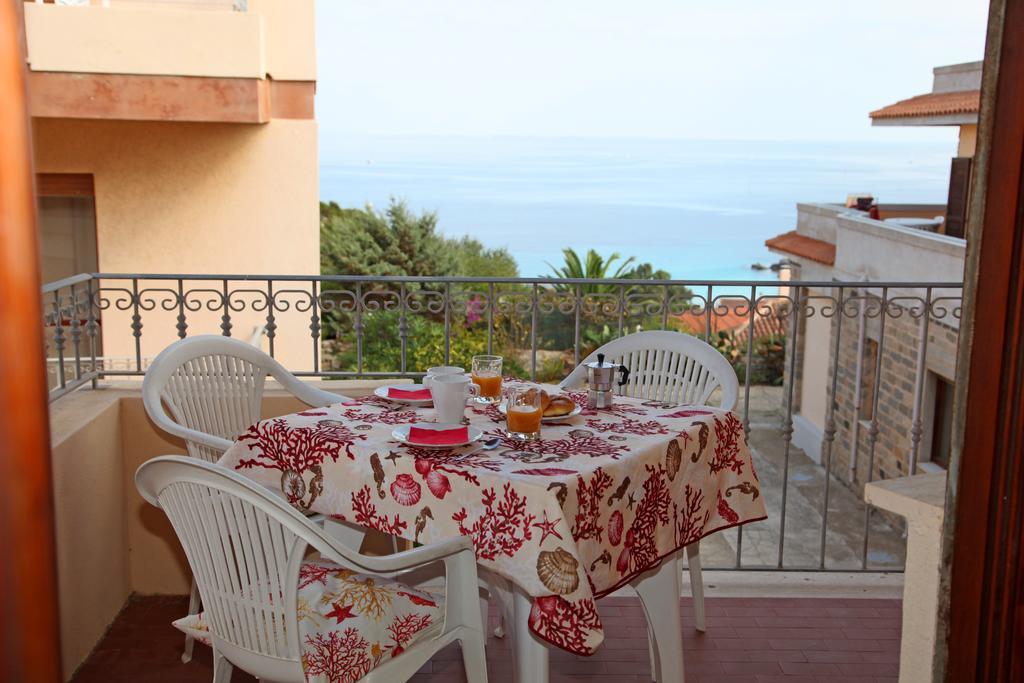 La Contessa Aparthotel Santa Teresa Gallura Szoba fotó