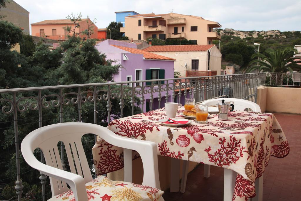 La Contessa Aparthotel Santa Teresa Gallura Szoba fotó