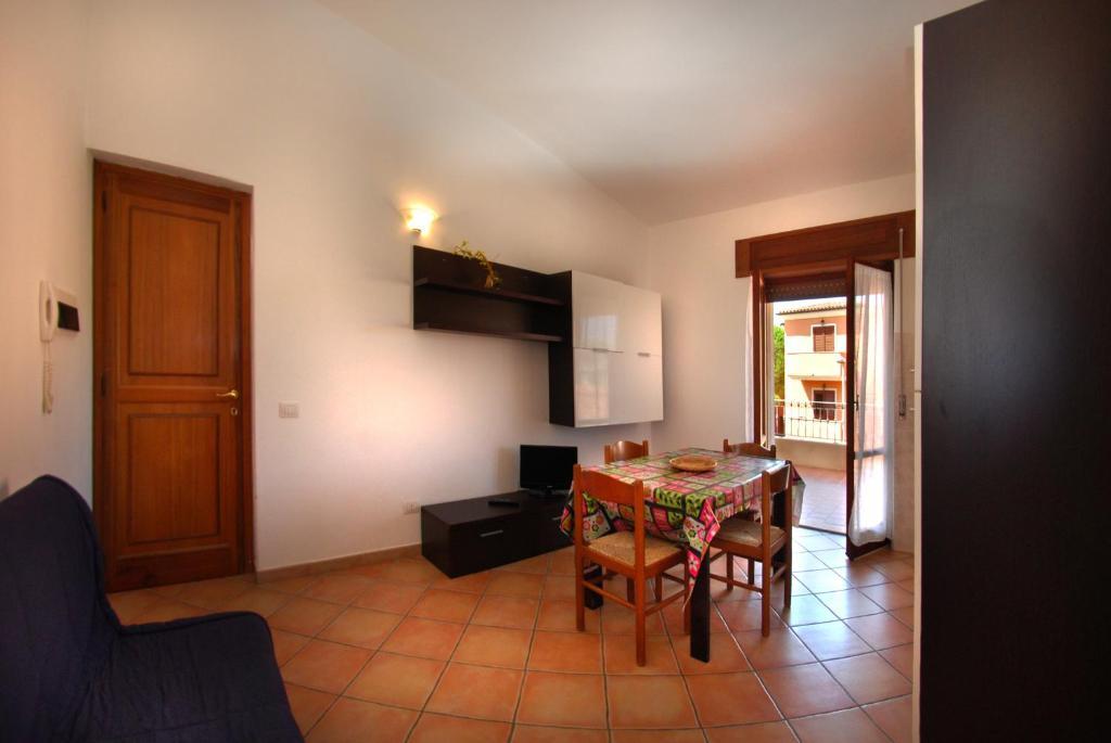 La Contessa Aparthotel Santa Teresa Gallura Szoba fotó